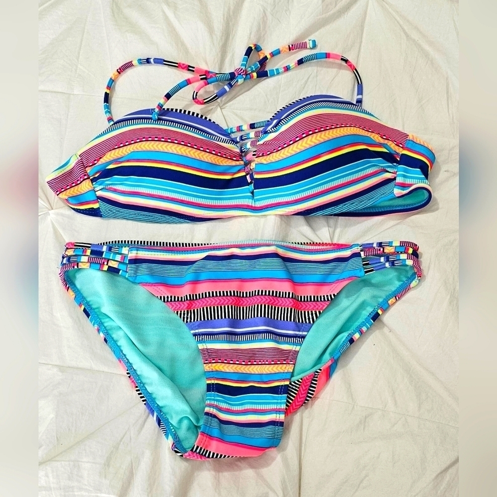 No Boundaries multicolored two pieces swimsuit With Extra New Bottom Summer M